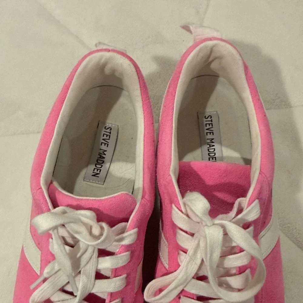 Steve Madden Pink and White Sneakers - Picture 2 of 4